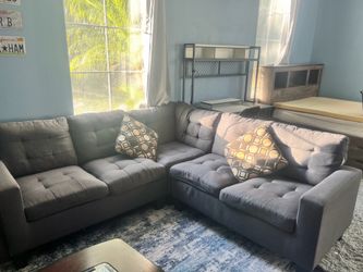 Free Couch L shape