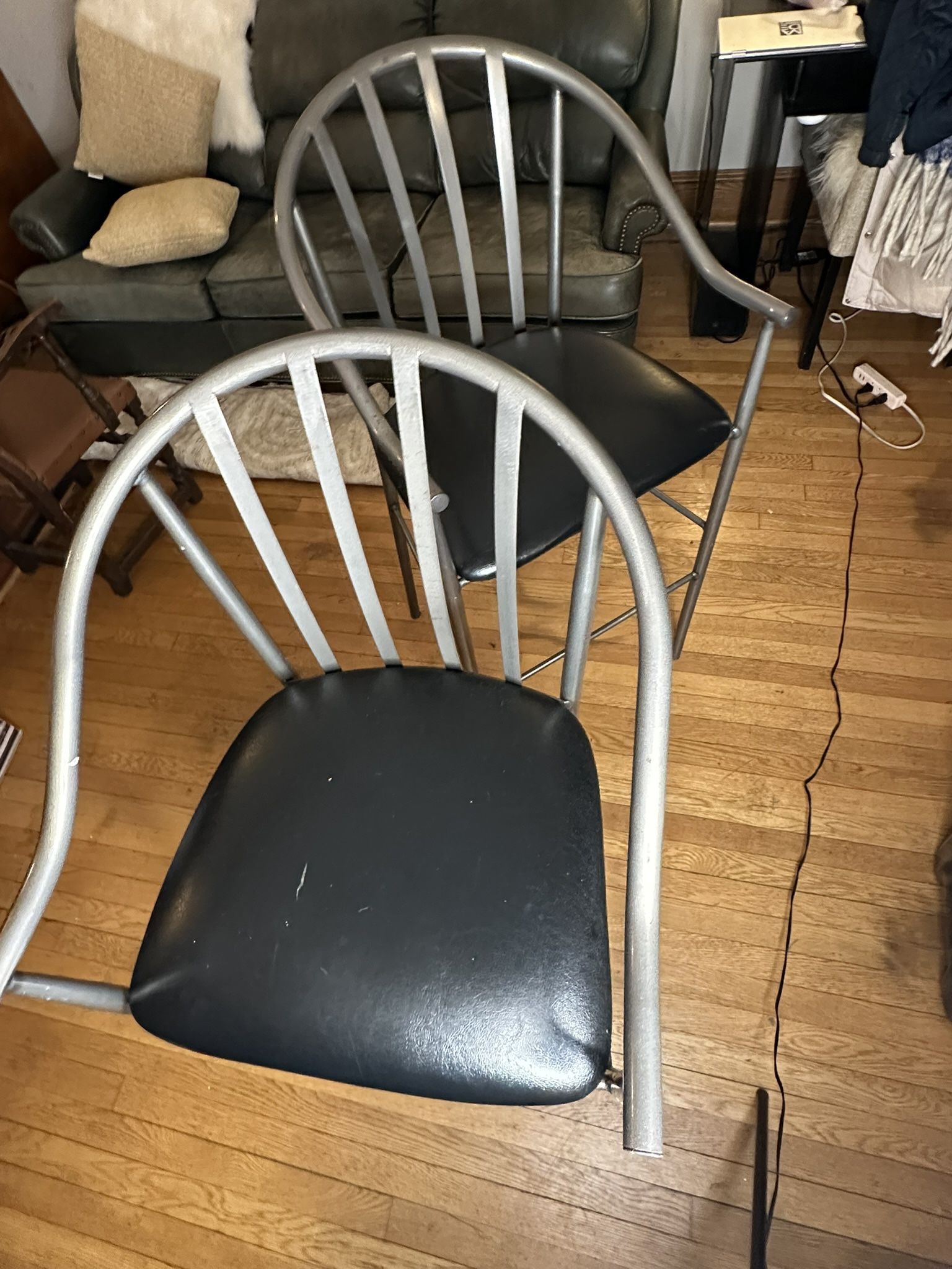 Set of 2 Modern Silver Metal Arm Chairs – Durable & Sleek