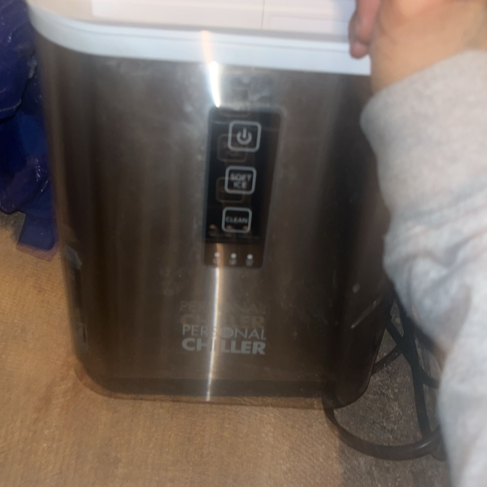 Crushed Ice Maker