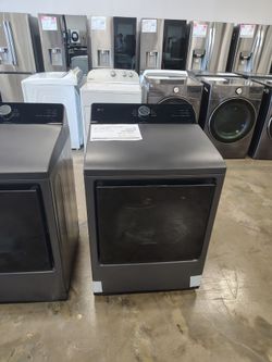 LG 7.3 cu ft Vented Smart Gas Dryer in Matte Black with Easy load Door and Sensor Dry Technology