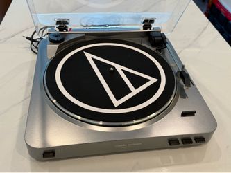 Audio-Technica AT-LP60 Turntable – Great Condition – Fully Automatic
