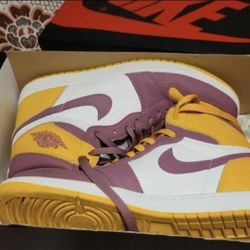 Nike Air Jordan 1