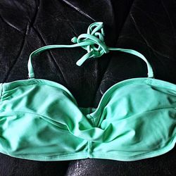 NWOT - Padded Bandeau Bikini Top in Pastel Green