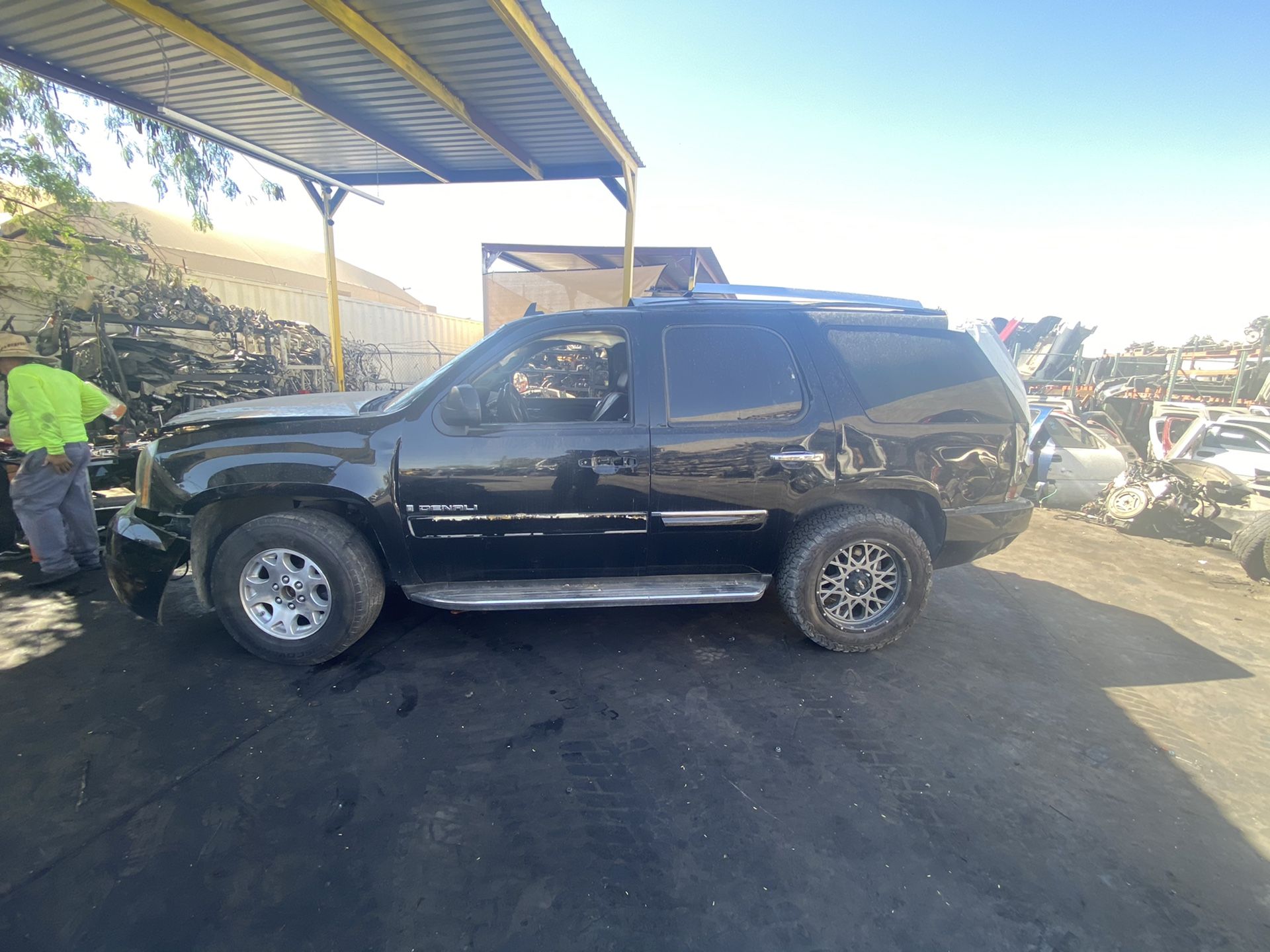 GMC Yukon Denali Parts