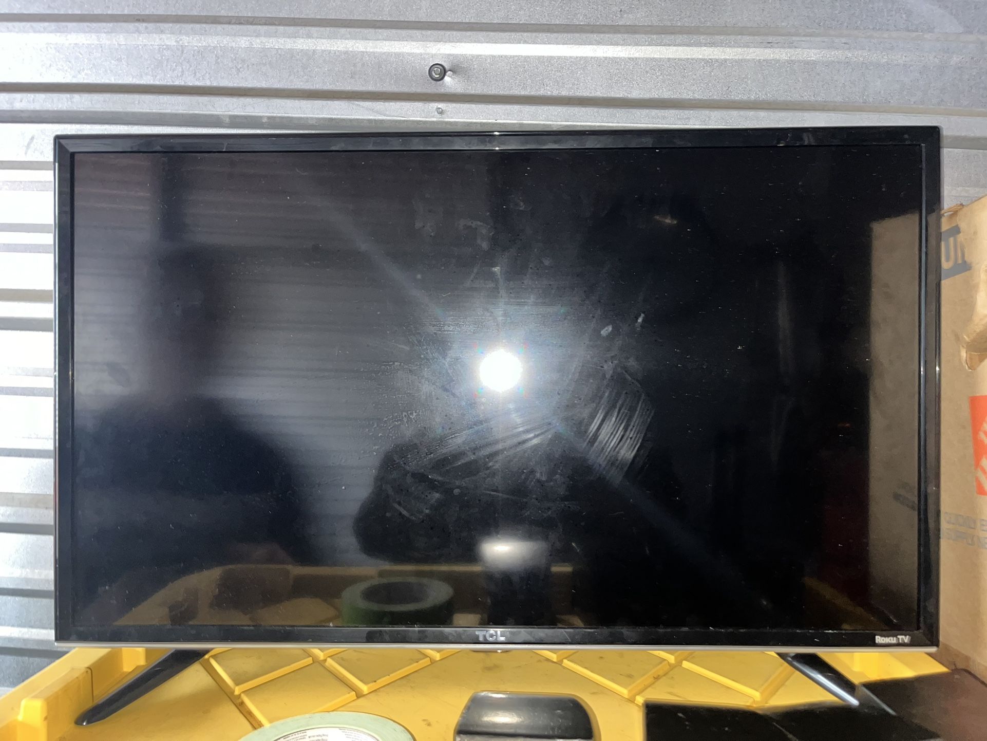 32 Inch TCL Flatscreen 