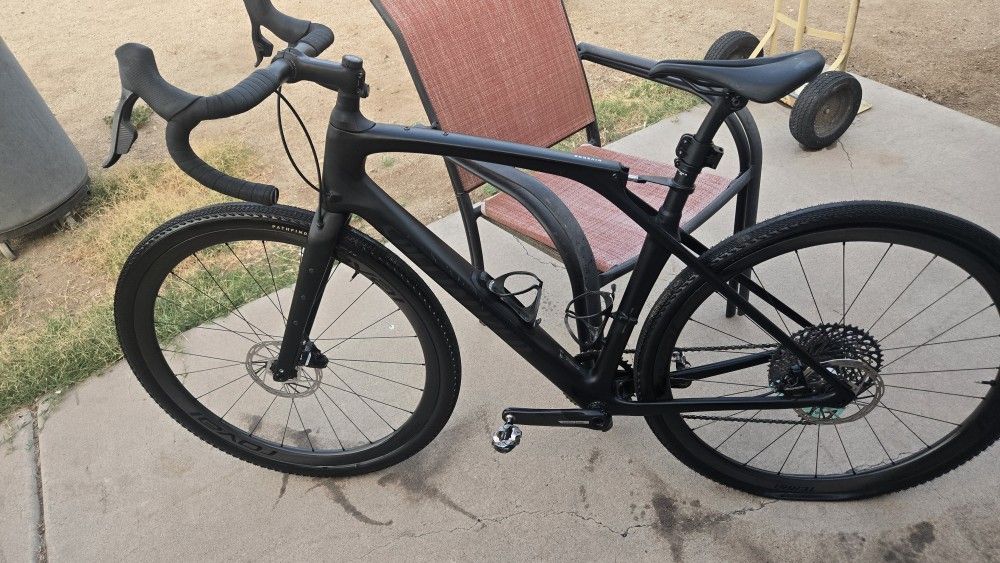 Specialized 29'' 700 Diverge Expert Gravel Bike