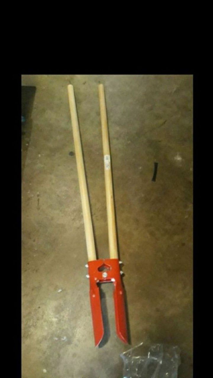 Post, hole digger...$18...Low ballers will be ignored....