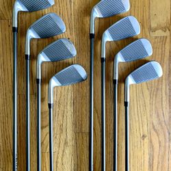 Wilson DynaPower "Game Improvement" Irons 3-PW (RH)