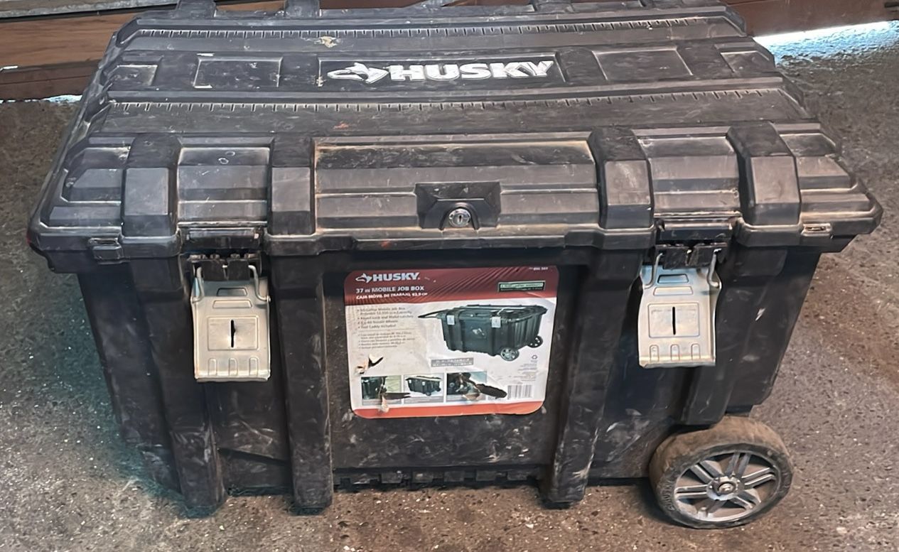 Husky 50 gallon 37 in. Rolling Tool Box Utility Cart Black With 2 Keys 