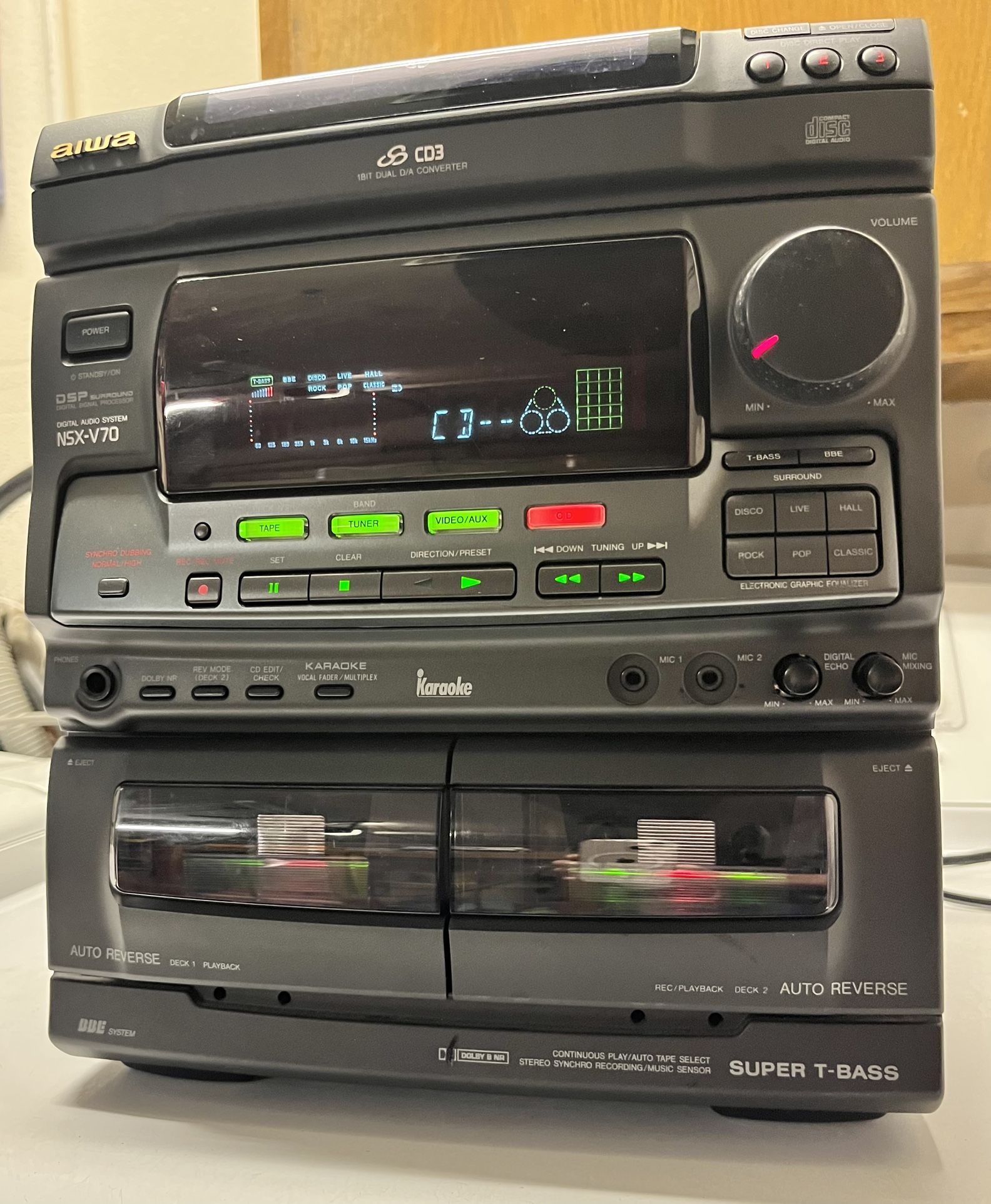 1990’s Aiwa NSX-V70 Midi Digital Audio System