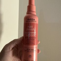 Aveda Nutriplenish leave in conditioner