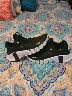 Black Nike Shoes 