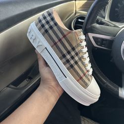 Burberry Brown 
