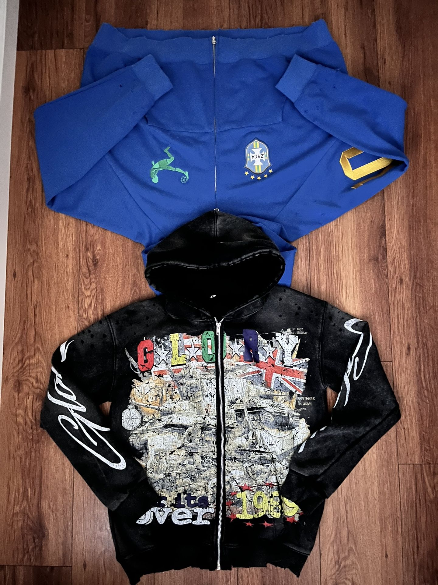 Men zip up hoodie bundle - check description