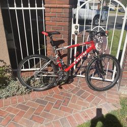 Trek Mountain Bike 