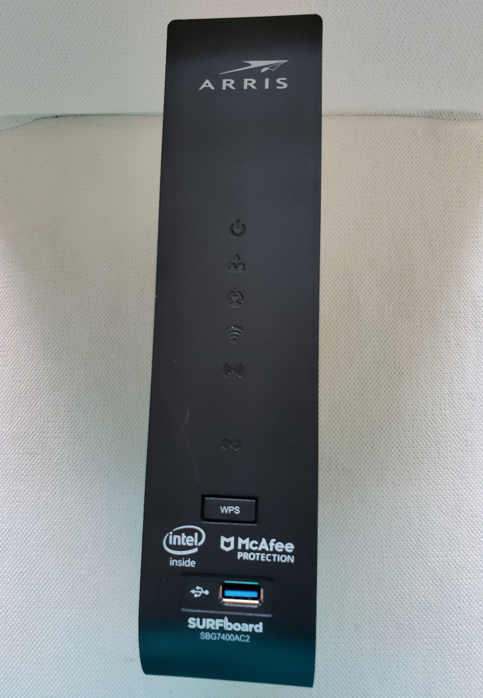 ARRIS SURFboard SBG7400AC2 DOCSIS 3.0 Cable Modem and Router