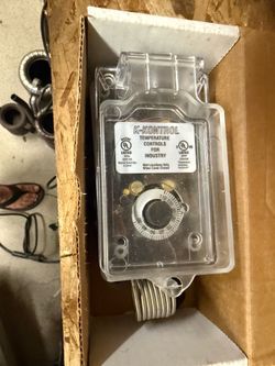 Industrial thermostats