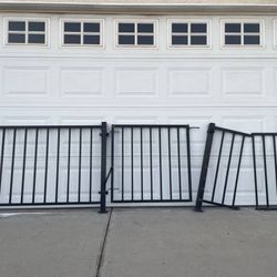 Heavy Duty Fence Gate with Gate Door Height: 3 Ft Gate Door width:34 inches