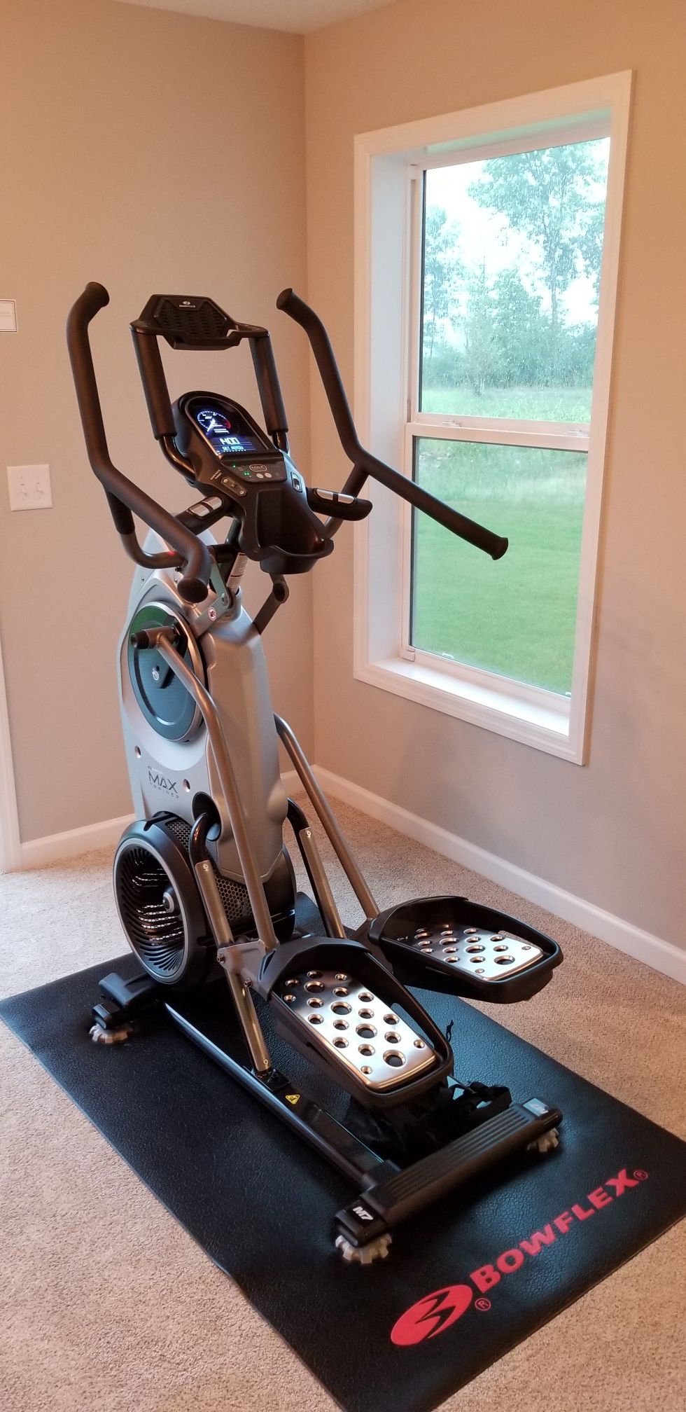 Like-new Bowflex Max Trainer M7 Eliiptical / Stepper Combo