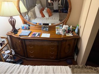 Wooden Gloss Dresser