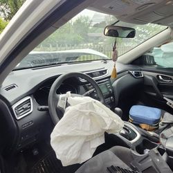 Nissan Rouge 2016 $1000