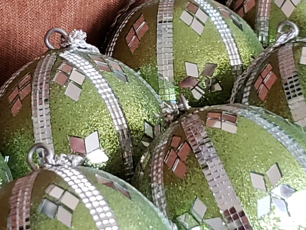 Diamond & Square Cut Glass Green Ball Ornaments