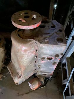 Chevy 350 4 Bolt Main Great To Rebuild $150