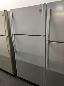 White refrigerator kenmore