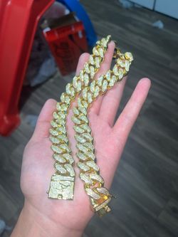 HOT DEAL gold Cuban link chain with earrings