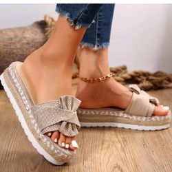 Women’s Sandals 