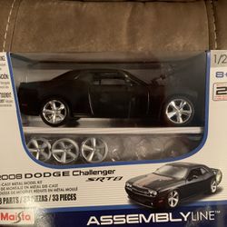 Maistro Dodge Challenger 