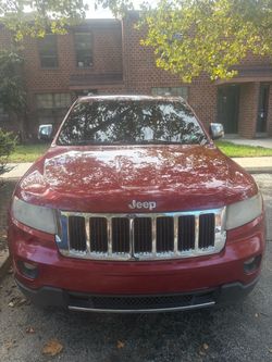 Jeep Grand Cherokee SUV Red