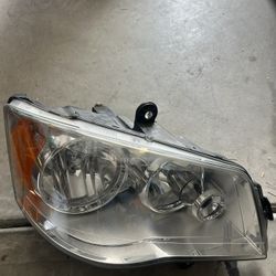 Dodge Grand Caravan Headlight 