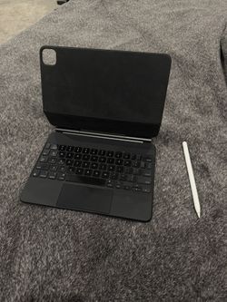 IPAD Cover/ Keyboard And Apple Pencil