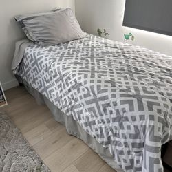 Twin Bed 