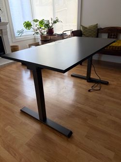Realspace Magellan Electric Standing Desk – 60” x 30” – Espresso
