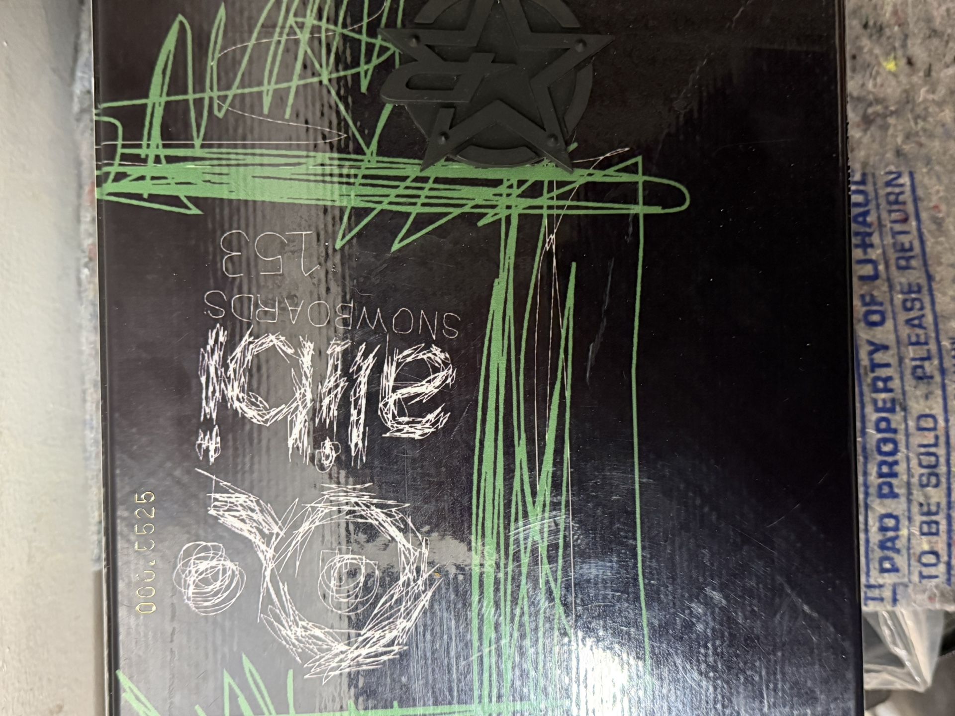 Alibi Snowboard 153cm. Like New 