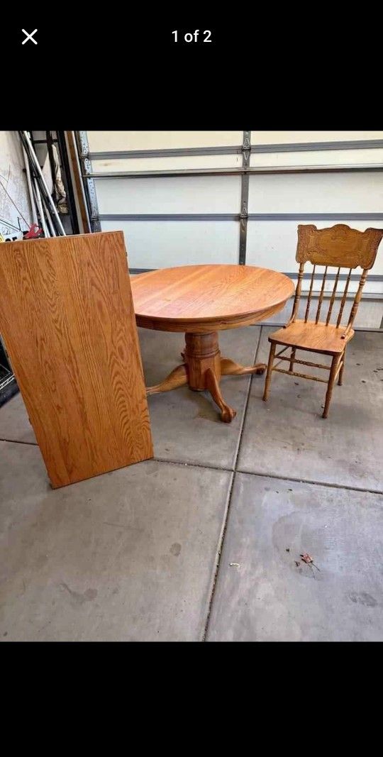 Oak Table And Chairs