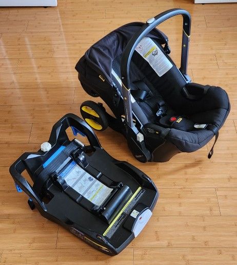 Doona + Car Seat and Stroller All in One - Exellent Condition