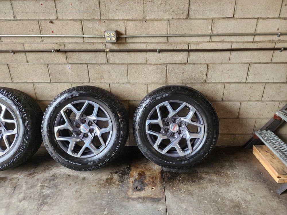 Gmc Rims and Tires $1400 Rims Are Brand New From A 2023 GMC SIERRA for ...