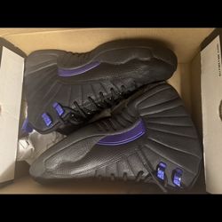Air Jordan 12, Size 5.5y