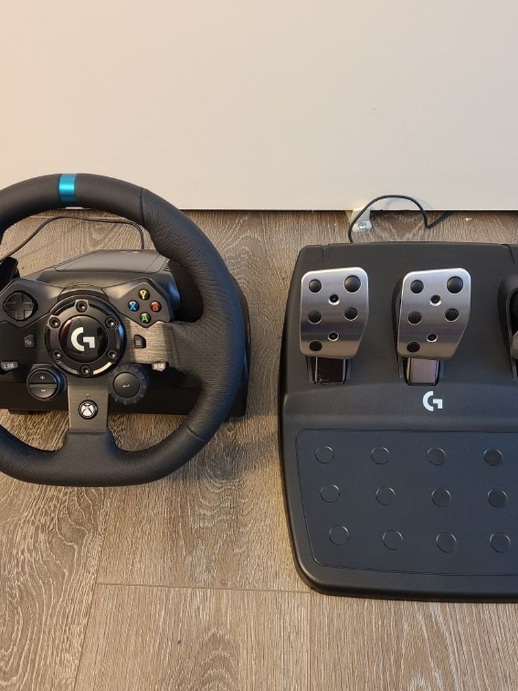 Logitech G923 Driving Wheel And Pedals For Xbox And PC