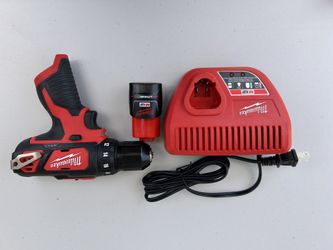 Milwaukee M12 Lithium-ion Cordless 3/8inDrill Driver Combo 