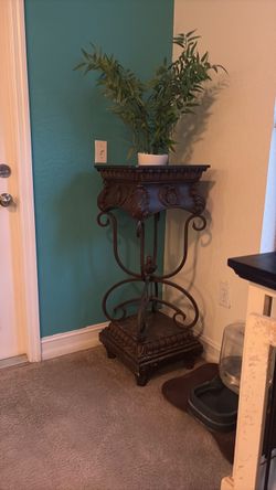 Plant decor wooden and iron