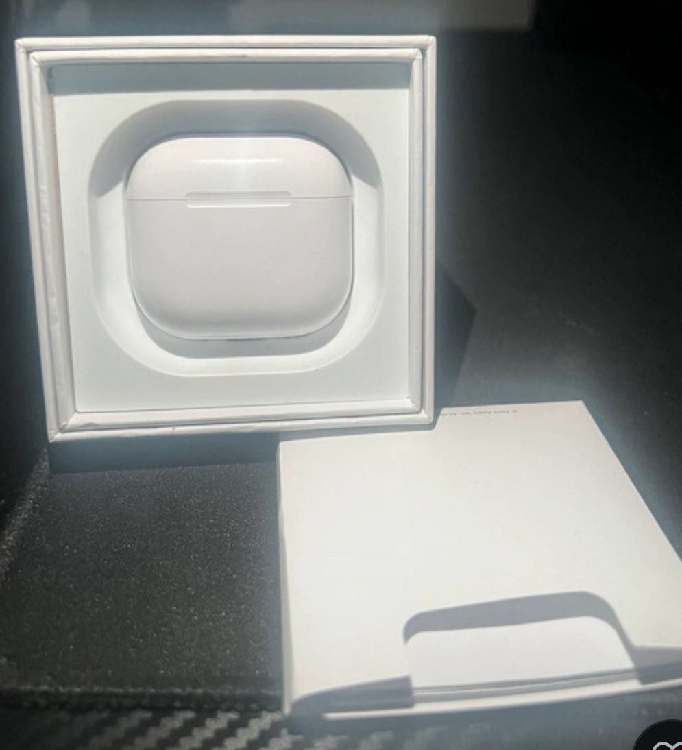 AirPod Generation 4 ANC