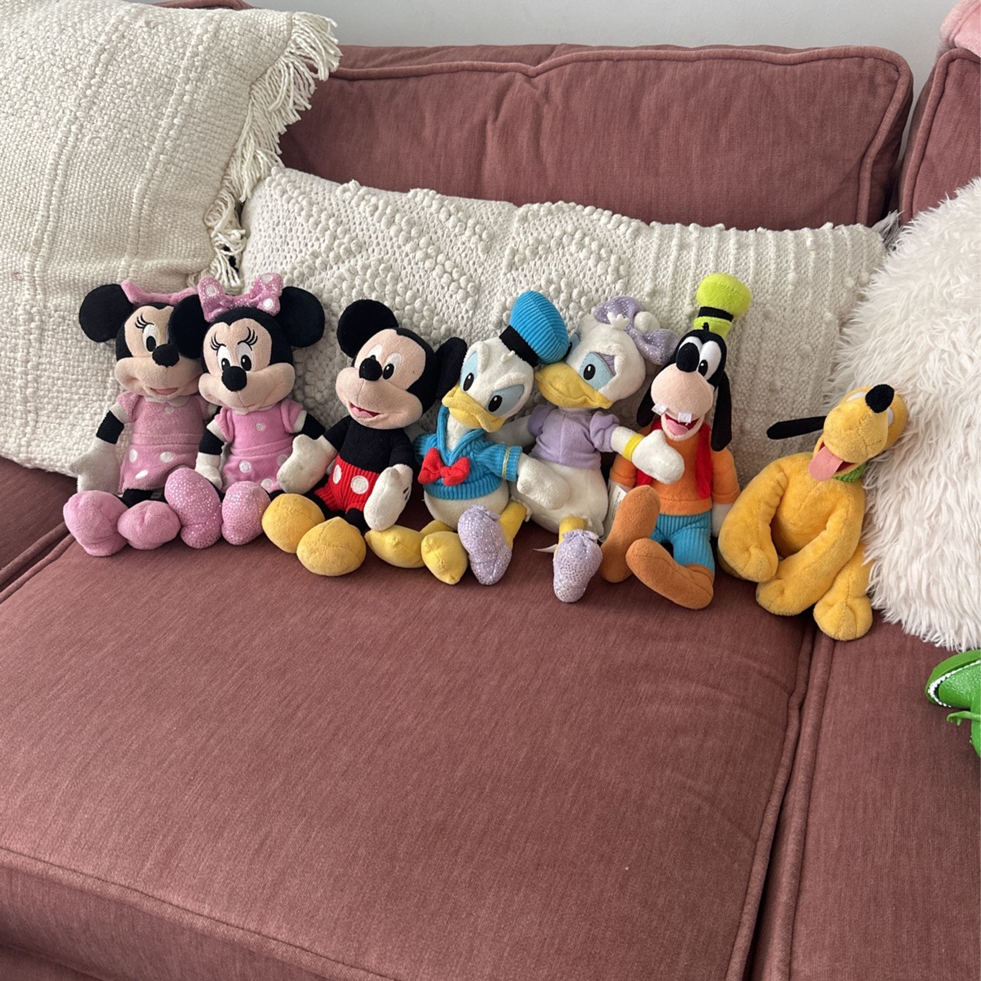 Disney Characters Plush Dolls 7 Minnie Mickey Pluto Goofy Donald Daisy