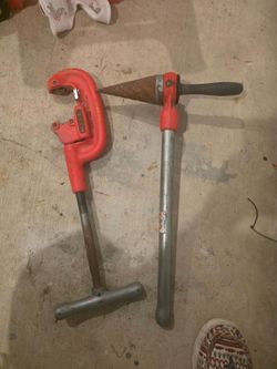 Ridgid pipe cutter and reamer