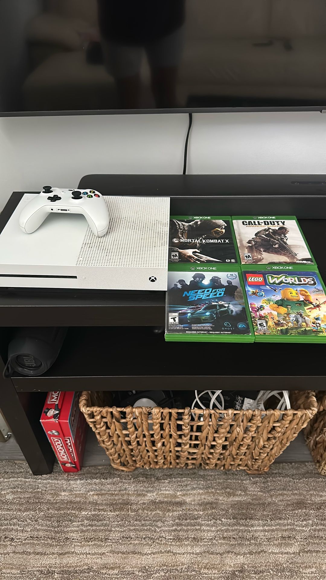 Xbox S (controller, cables, and games included)