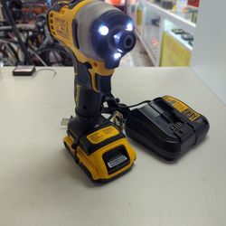 DeWalt Drill With Battery And Charger 