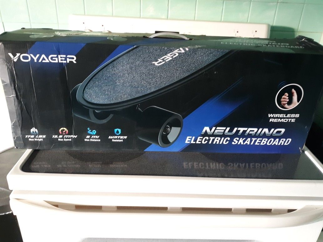 Brand New VOYAGER Electric Skateboard